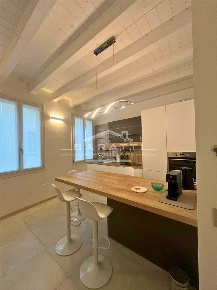 Foto Appartamento a Mantova Centro di 110 m² con 3 locali in vendita