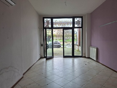 Foto Ufficio a Signa Centro di 300 m² con 6 locali in vendita