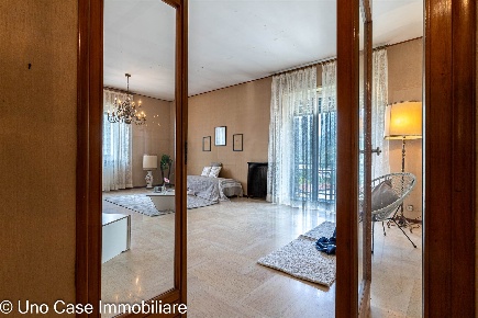 Foto Appartamento in Via Baraing 15, Pont-Saint-Martin Centro di 120 m²