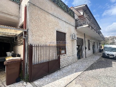 Foto Laboratorio in Via A. De Gasperi  snc, Fiano Romano di 200 m²