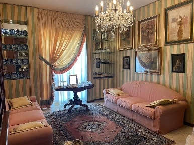 Foto Appartamento a Mortara Centro di 113 m² con 3 locali in vendita