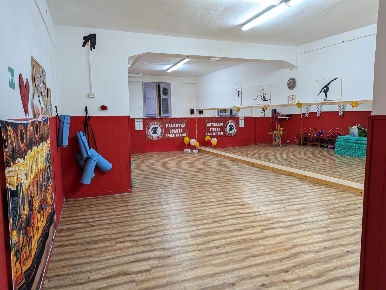 Foto Attività commerciale in via Aurispa 139, Palermo Malaspina di 465 m²