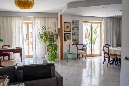 Foto Appartamento a Napoli Arenella di 130 m² con 4 locali in vendita