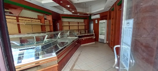 Foto Negozio a Grosseto Via dei Mille di 150 m² con 4 locali in vendita