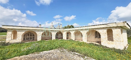 Foto Trullo in CONTRADA GIANFELICE, Martina Franca di 166 m² con 5 locali