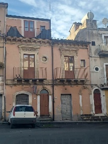 Foto Casa indipendente in VIA EMANUELE FILIBERTO, Francofonte di 262 m²
