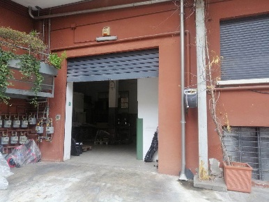 Foto Locale commerciale in via longhena, Milano Corvetto di 430 m²