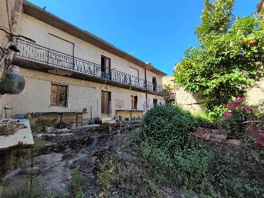 Foto Casa indipendente a Bari Sardo Centro di 206 m² con 12 locali