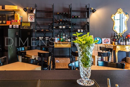 Foto Attività commerciale a San Felice sul Panaro di 80 m² con 3 locali