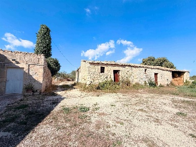 Foto Villa unifamiliare in CONTRADA MEZZO GREGORIO, Noto di 300 m²
