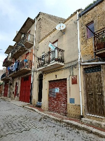 Foto Casa indipendente a Naro di 90 m² con 5 locali in vendita