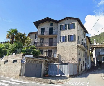 Foto Appartamento in Via Colombera, Sondrio Sant'anna di 139 m²