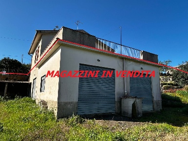 Foto Magazzino in Grotta D'Acqua, Serradifalco di 111 m² con 3 locali