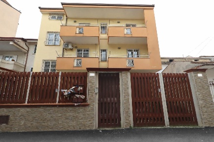 Foto Appartamento a Santa Maria Capua Vetere di 260 m² con 8 locali