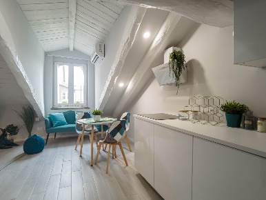 Foto Mansarde in via cavour 10, Torino Via Roma di 30 m² con 1 locali