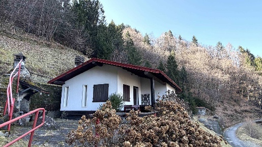 Foto Casa indipendente in Loc. Piantina, Cosio Valtellino di 87 m²