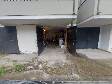 Foto Garage in Viale Marziale 43, Ravenna Lido Adriano - Lido di Dante