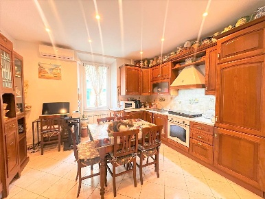 Foto Appartamento a Firenze San Frediano di 70 m² con 3 locali in vendita