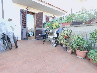 Foto Appartamento a Cecina Cecina Centro di 70 m² con 3 locali in vendita