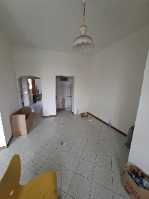 Foto Appartamento a Agliana Centro di 80 m² con 6 locali in vendita