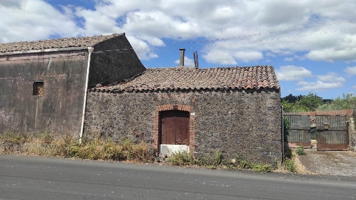 Foto Casa indipendente in via Penninazzo 73, Viagrande di 210 m² in vendita