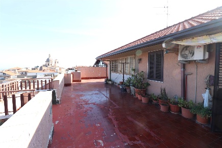 Foto Attico in Via Scale Sant'Anna 60, Aci Catena Centro di 69 m²