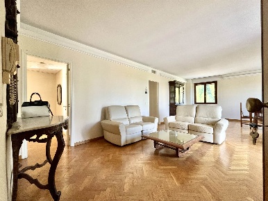 Foto Appartamento in Strada di Santa Maria Rossa 3, Perugia di 124 m²