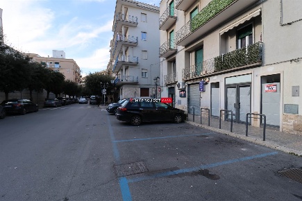 Foto Negozio in Viale della Libertà 4, Martina Franca di 125 m² in affitto