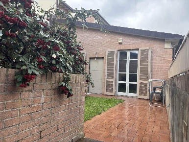 Foto Villa bifamiliare in VIA GIUSEPPE VERDI, San Giovanni Valdarno