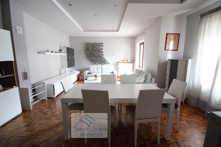 Foto Casa indipendente a Cerretto Langhe Cerreto Langhe di 160 m²