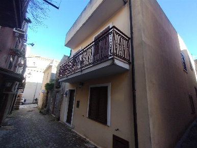 Foto Casa indipendente in via lipari 5, Messina Gesso di 176 m² in vendita