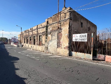 Foto Capannone industriale a Catania Concordia - Acquicella Porto di 850 m²