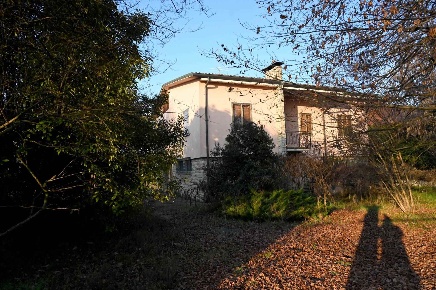 Foto Villa unifamiliare in VIA IZANO 1, Crema di 235 m² con 5 locali