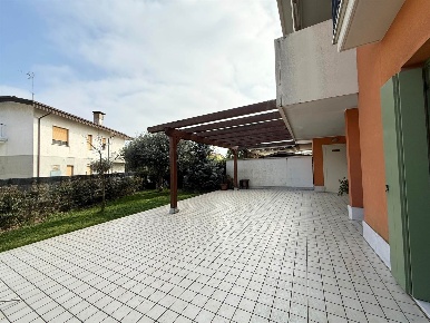 Foto Appartamento in via dei Trosi  17A, Portogruaro Centro di 71 m²