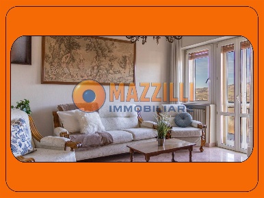 Foto Appartamento in Via Fabio Filzi, Potenza Centro di 130 m² con 4 locali