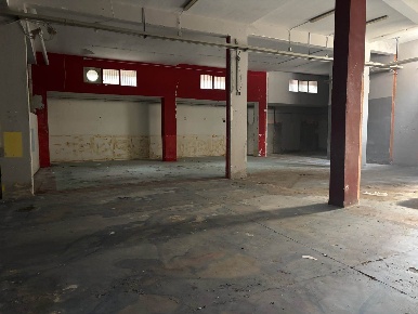 Foto Magazzino in via caduti dell'8 luglio 3, Palermo Guadagna di 646 m²