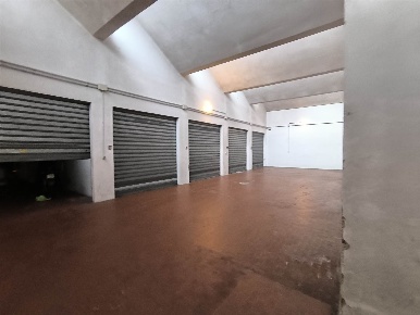 Foto Garage a Firenze Soffiano di 18 m² con 1 locali in vendita