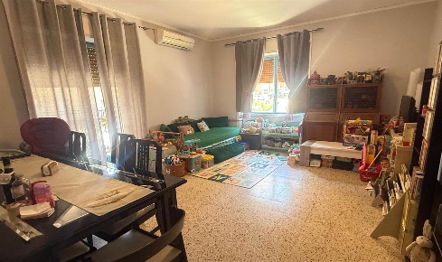 Foto Appartamento a Cosenza Stadio - Città 2000 di 95 m² con 4 locali