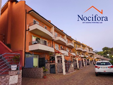 Foto Villa a schiera in via maria teresa d'austria 33, Santa Teresa di Riva