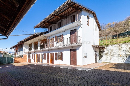 Foto Case semi ndipendenti in Vicolo Pellerina 11, Albiano d'Ivrea