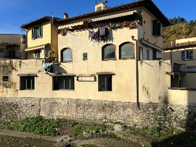 Foto Laboratorio a Bagno a Ripoli Ponte A Ema di 101 m² con 4 locali