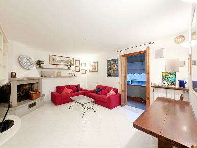 Foto Appartamento a Campi Bisenzio Centro di 76 m² con 4 locali in vendita