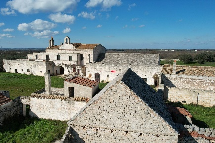Foto Rustico in Via Santa Candida, Gioia del Colle di 1000 m² con 20 locali