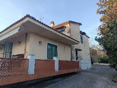 Foto Villa unifamiliare in Via Acquariello 20, Caiazzo di 125 m² in vendita
