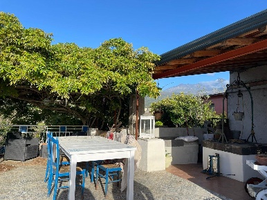 Foto Casa indipendente a Santa Venerina Linera di 108 m² con 3 locali