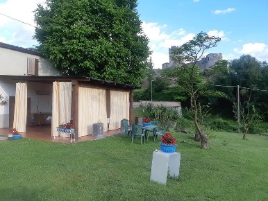 Foto Magazzino a Poggibonsi di 23 m² con 2 locali in vendita