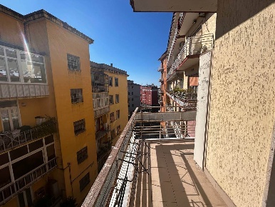 Foto Appartamento a Salerno Centro di 79 m² con 2 locali in vendita