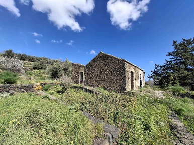 Foto Terreno agricolo in Via Sciarone snc, San Gregorio di Catania