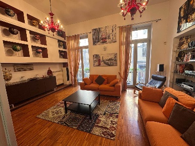 Foto Appartamento in VIA PAVIA, Napoli Vasto di 180 m² con 4 locali