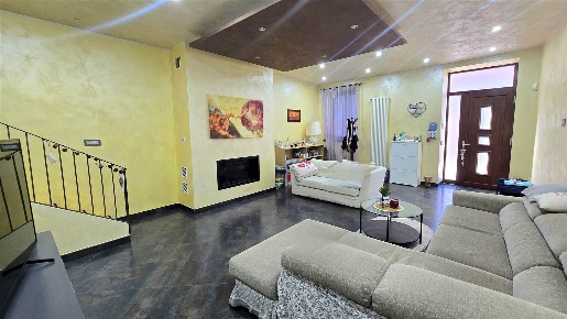 Foto Case semi ndipendenti in Via Martiri della Libertà  17, Salussola